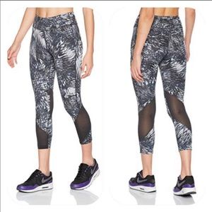 Nike Epic Lux Crop in rare print